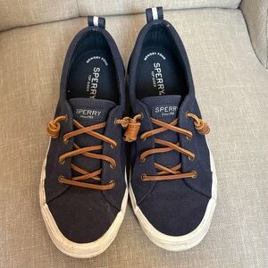 Sperry Ladies size 8.5 Navy Sneakers with Brown Laces